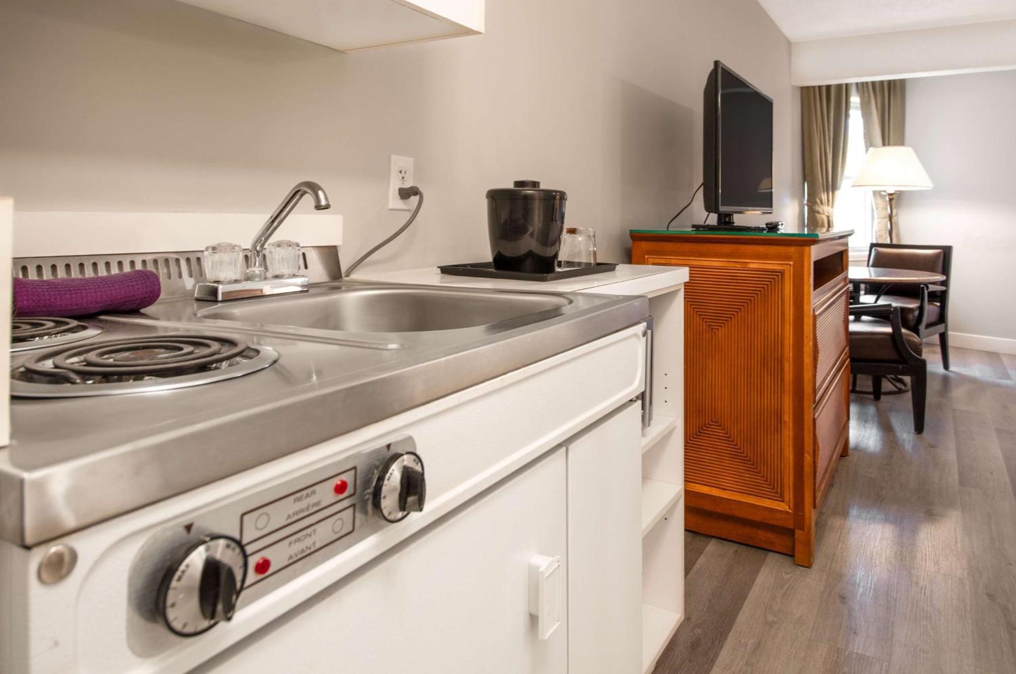 Coast Parksville Hotel Extérieur photo