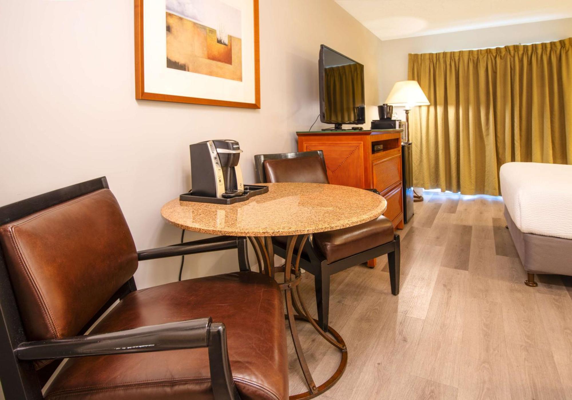Coast Parksville Hotel Extérieur photo