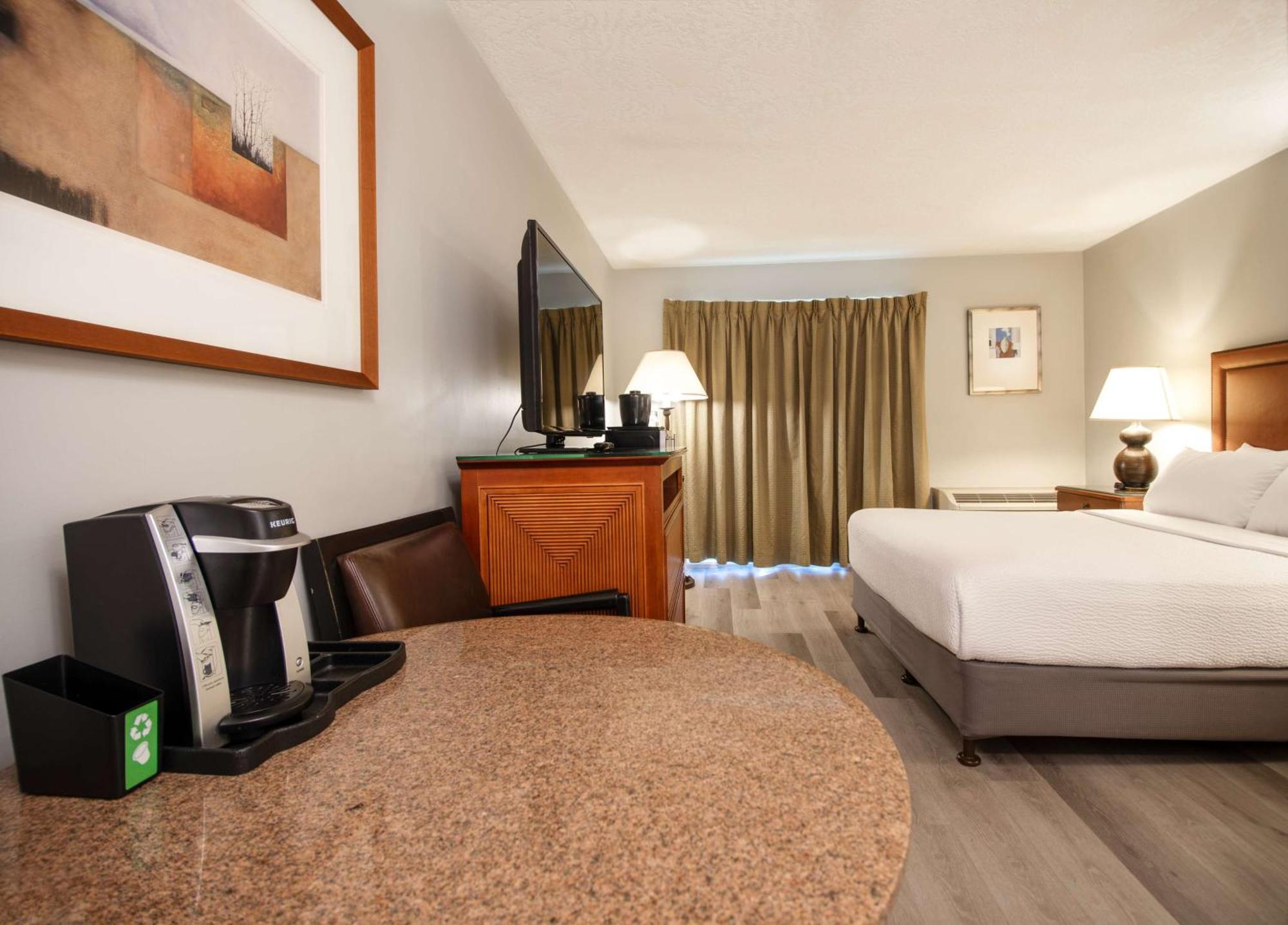Coast Parksville Hotel Extérieur photo