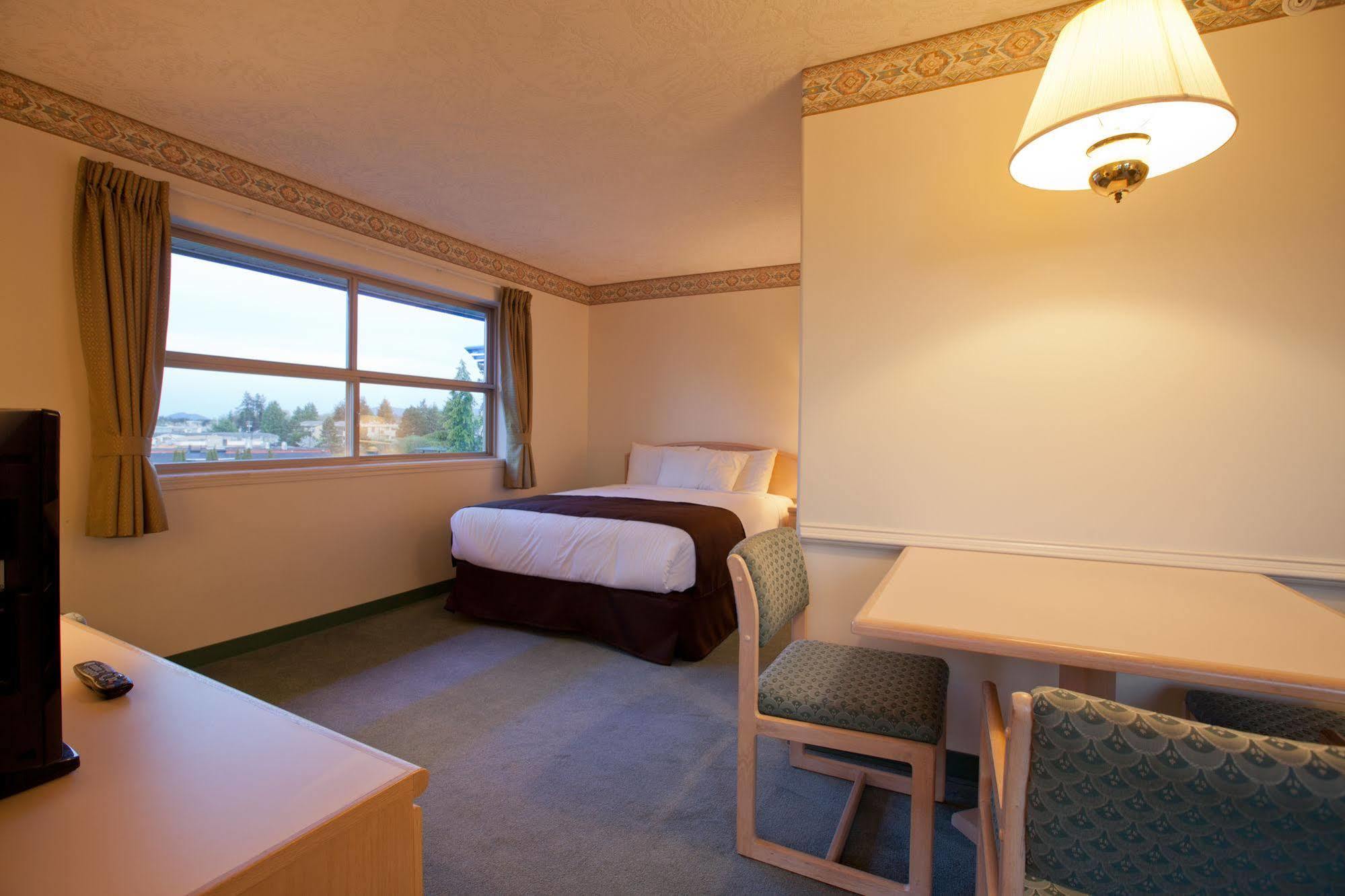 Coast Parksville Hotel Extérieur photo