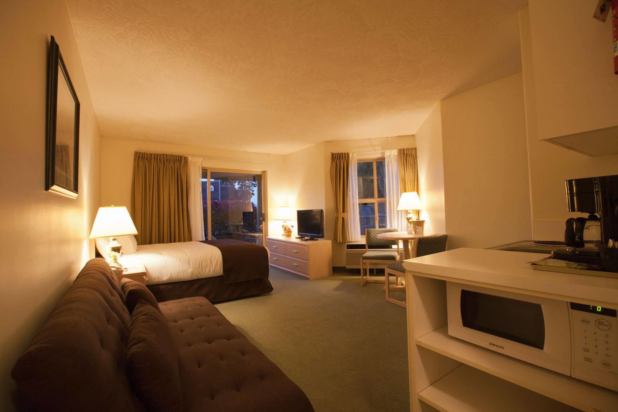 Coast Parksville Hotel Extérieur photo