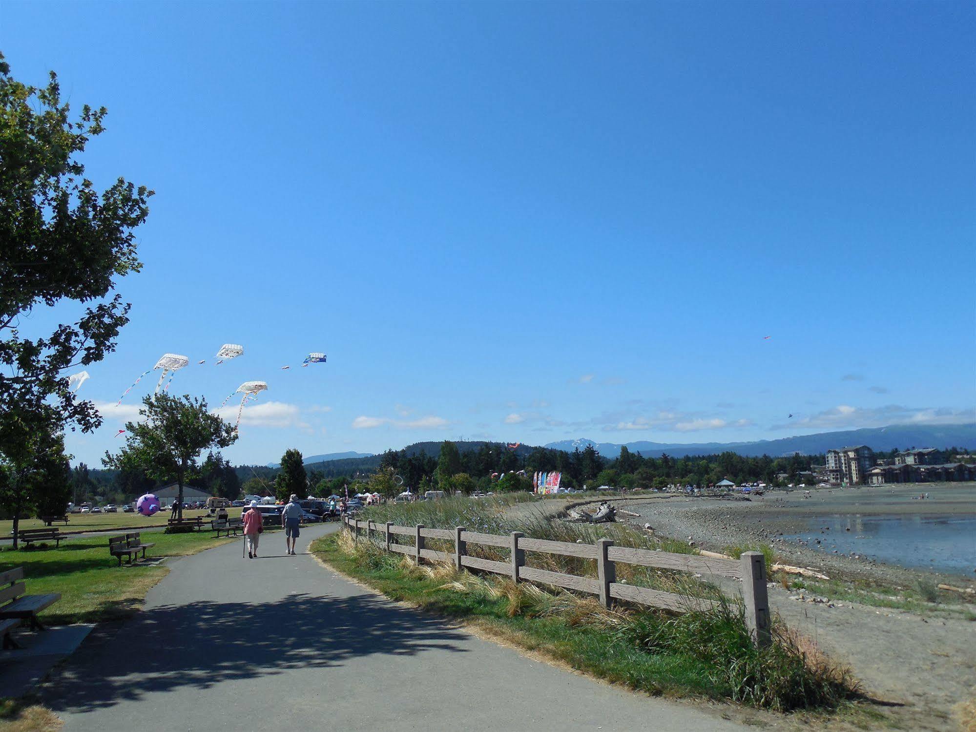 Coast Parksville Hotel Extérieur photo